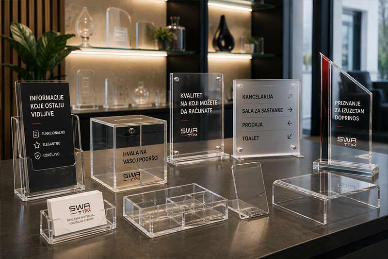 Različiti finalni proizvodi od klirita, uključujući nosače, kutije, table i plakete