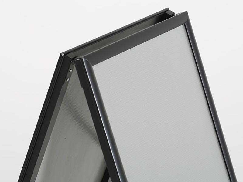 a-tabla-black-swatim-reklamni-materijal-01.jpg